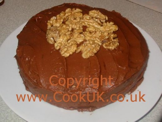 Nuts topping to Chocolate Cake