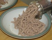 Minced, cooked lamb 