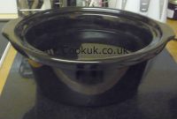 The cooking bowl of the Tesco sc356 slow cooker