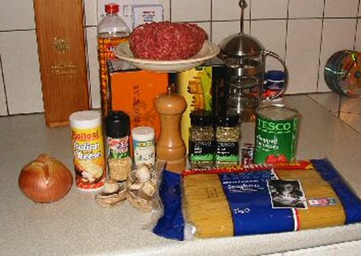 Ingredients for Spaghetti Bolognaise